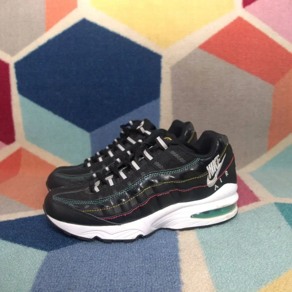 Nike Air‎ Max 95 Game (gs) Youth 5Y CJ6955-001  Black Crimson